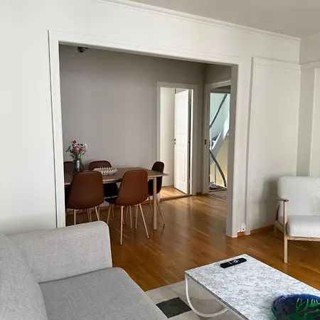 Lejlighed Romslig Midt I Sentrum - Komfort Med Kvalitetsenger Og Dyner Bergen