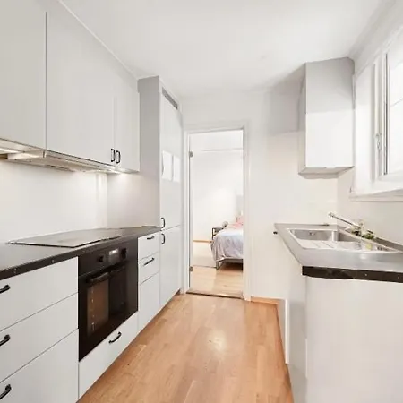 Romslig Midt I Sentrum - Komfort Med Kvalitetsenger Og Dyner Appartement *