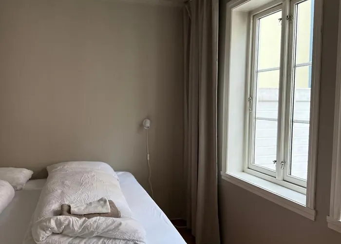 Romslig Midt I Sentrum - Komfort Med Kvalitetsenger Og Dyner